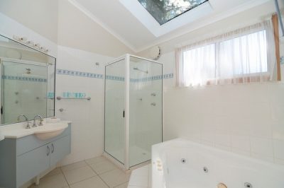 1-Bedroom-Garden-Spa_Bathroom 1-Bedroom