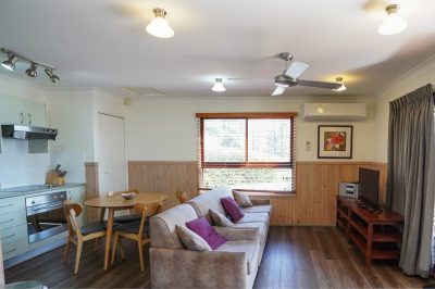 Kiama Harbour Cabins Living Area