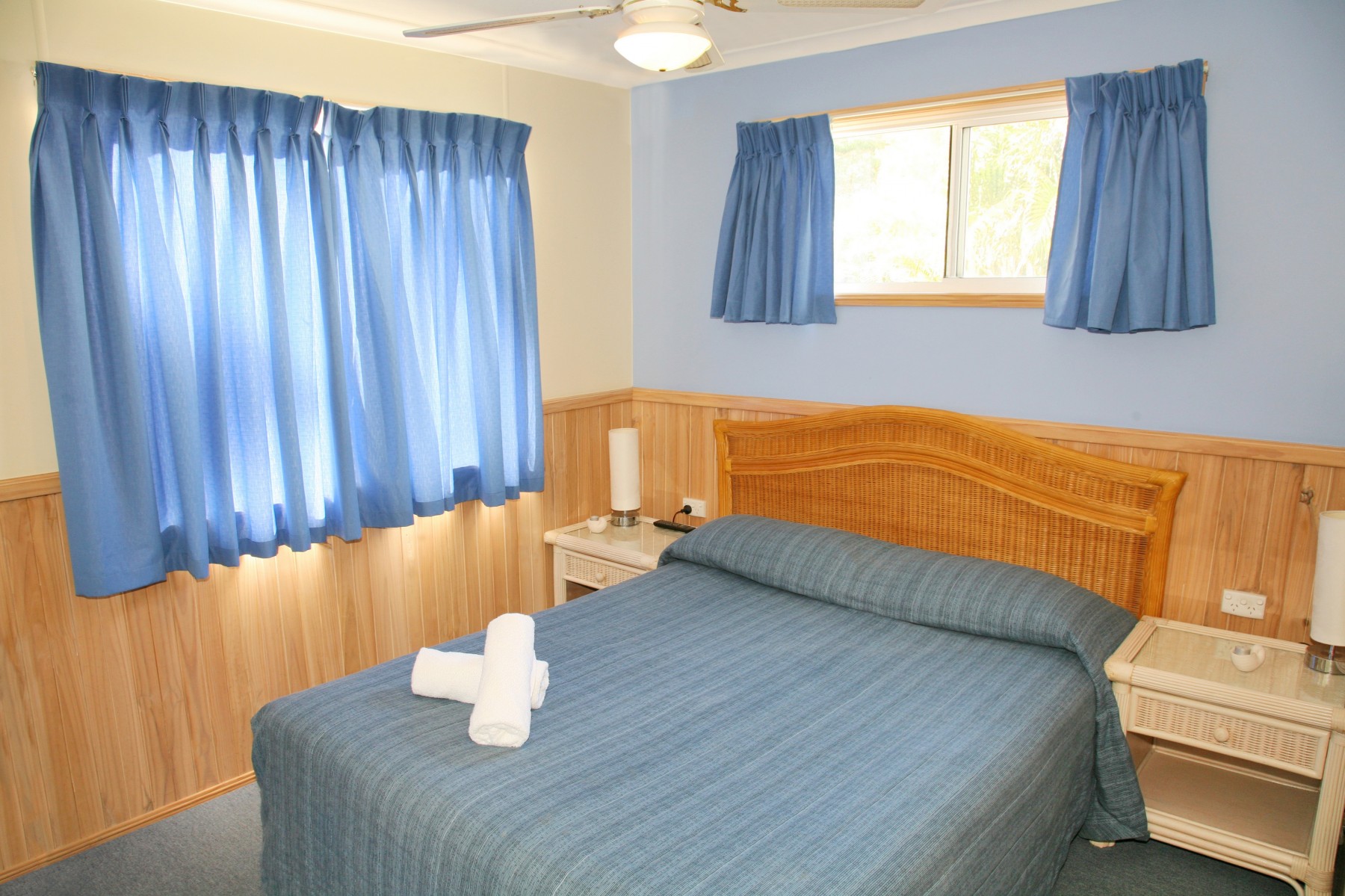 Main-Bedroom-Cabin-20-Sibarjak-2-Bedroom-Spa-Cabin1