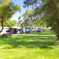 Caravans_Tents