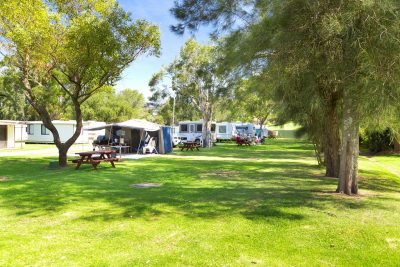 Caravans_Tents