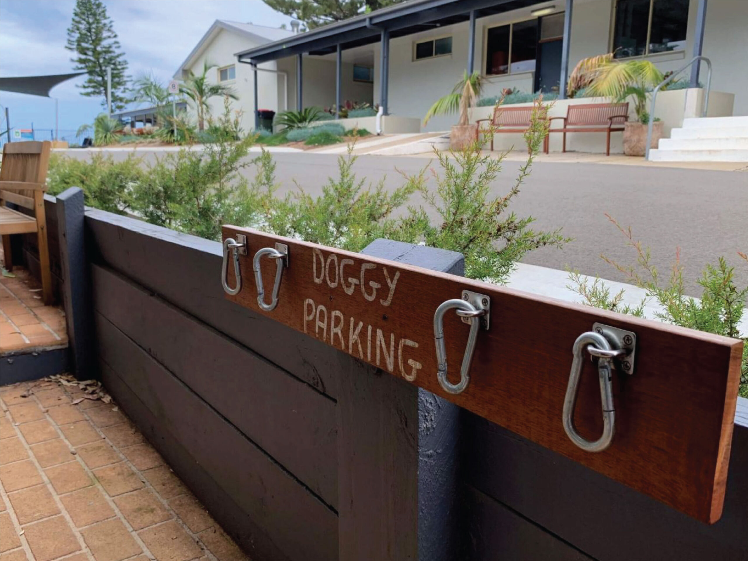 Surf Beach Holiday Park's (free!) Doggy Parking